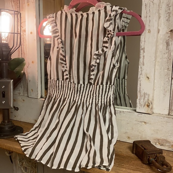 👚HOST PICK👚Ruffled Miss Me Top - Picture 5 of 7